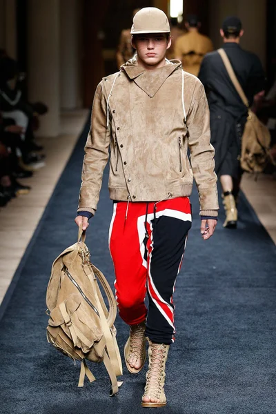 Look 40